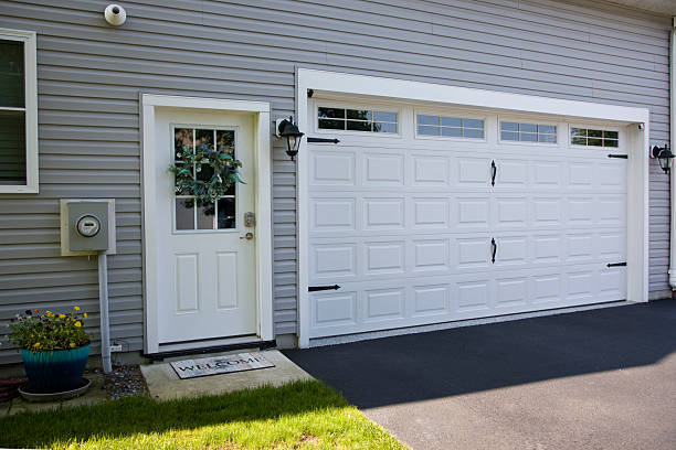24/7 Emergency Garage Door Panel Replacement experts in Hunt County County, TX